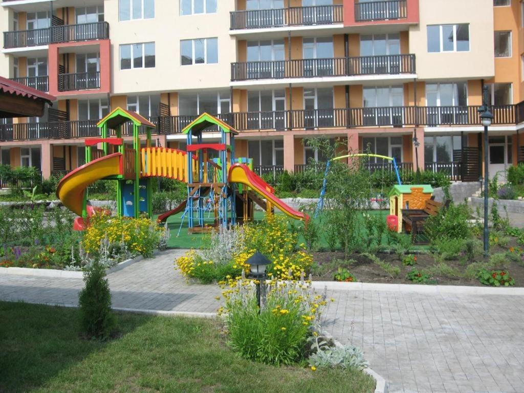 Апартаменти Кралеви В Шато Ахелой Exterior foto