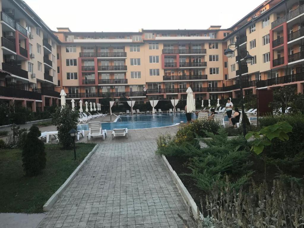 Апартаменти Кралеви В Шато Ахелой Exterior foto